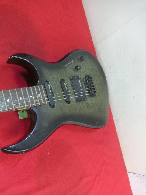 147：FERNANDES　フェルナンデス　エレキギター　ジャンク