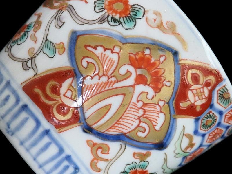 古伊万里 花に七宝紋 菊花四方襷紋に鳳凰の図 蕎麦猪口 E209AS-CXg