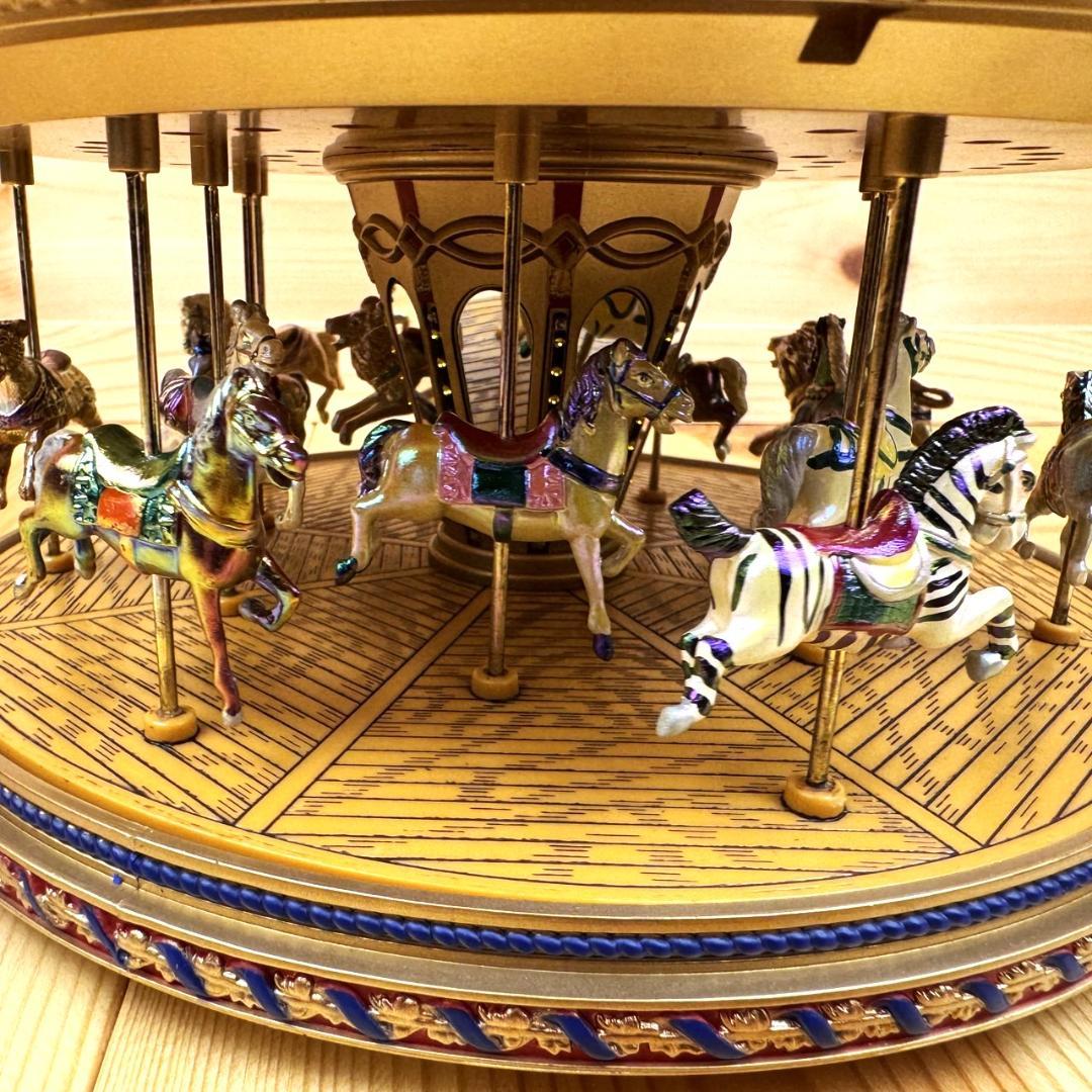 希少 ミスタークリスマス メリーゴーランド 30曲入り オルゴール