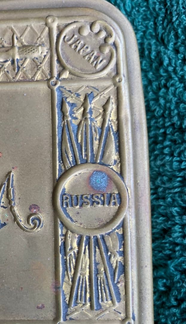 111年前！クリスマスギフト缶1914年メアリー王女が戦場の兵士に贈っ