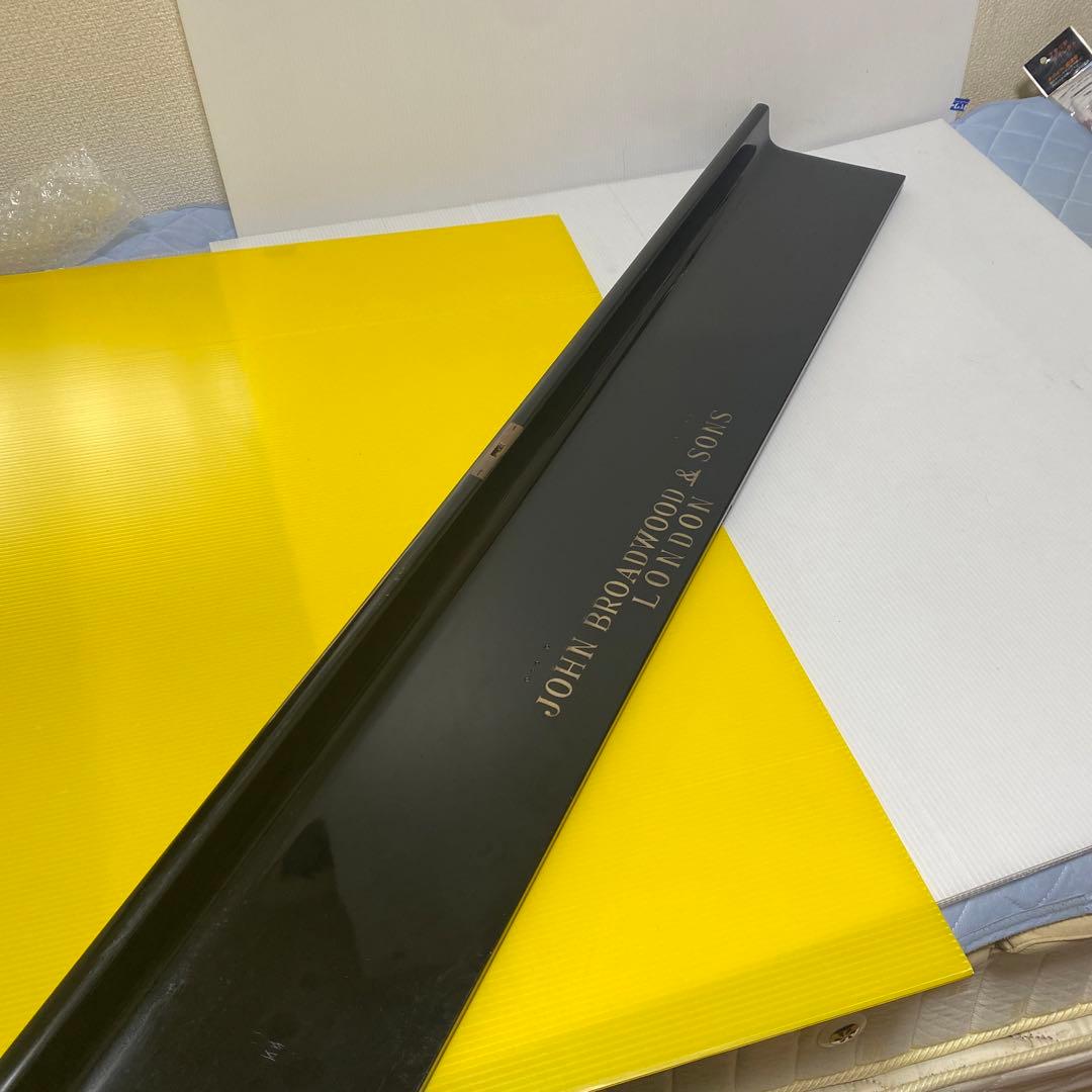 JOHN BROAD &sons ピアノ鍵盤蓋　ロンドンロゴ入り　ポスターは違う