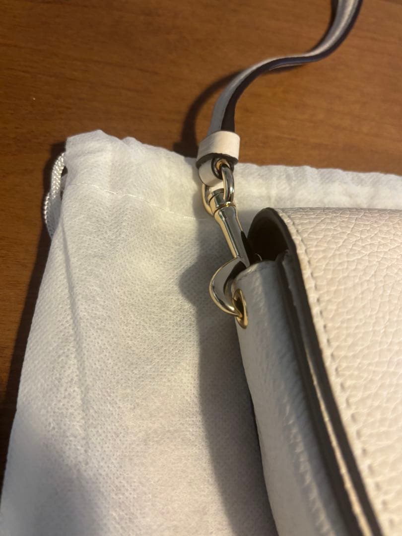 COACH コーチ ショルダーバッグ　ホワイトカラー系