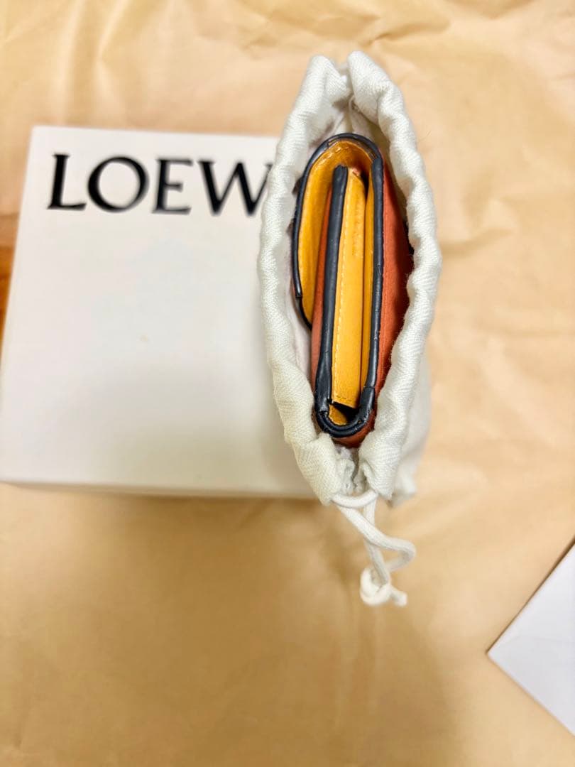 LOEWE オレンジ カーフスキン 三つ折り財布