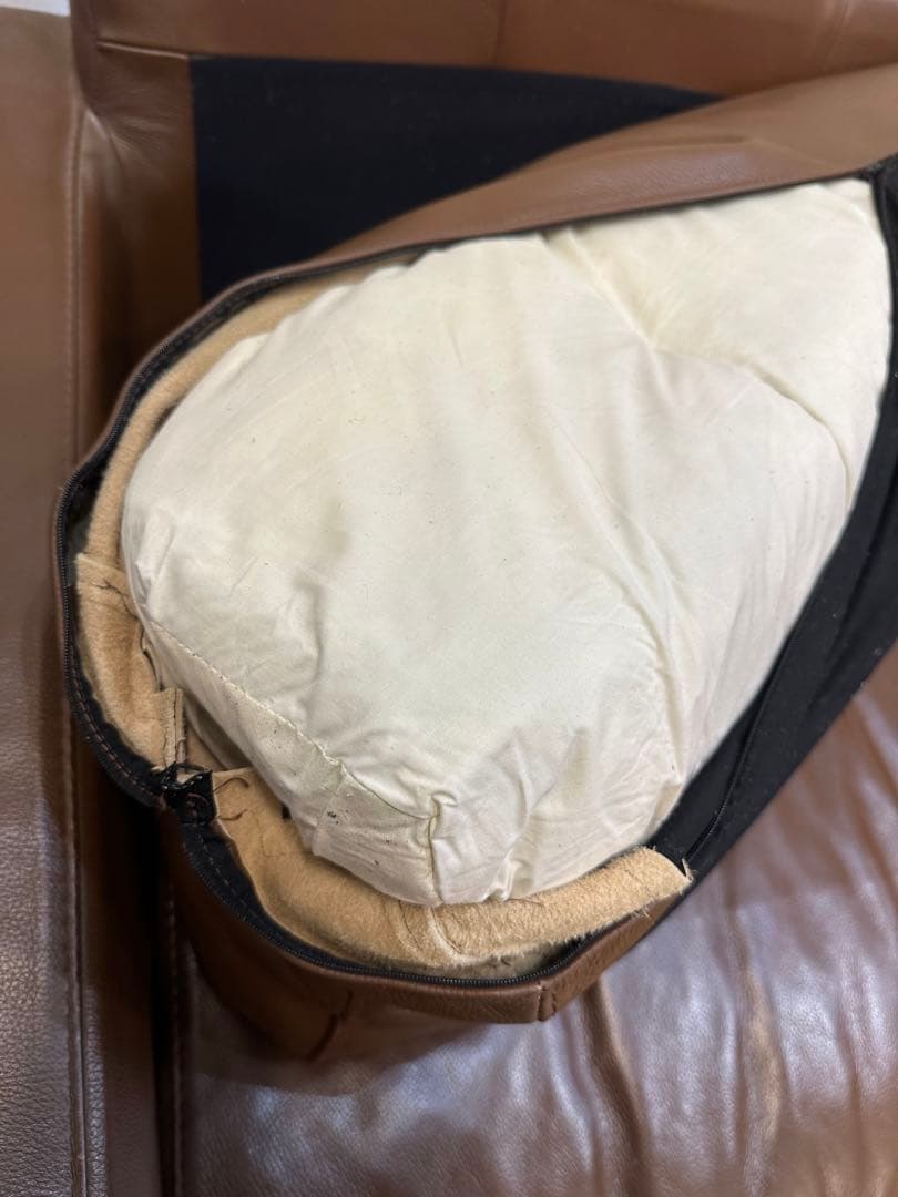 ２月2日まで、その後処分予定。送料込み　無印良品ブラウンレザー二人掛けソファ