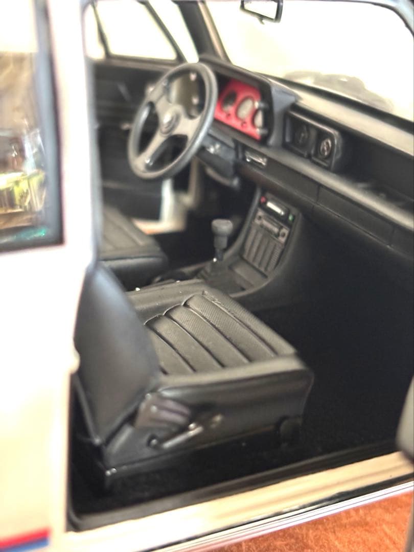 BMW 2002 turbo ミニカー1/18