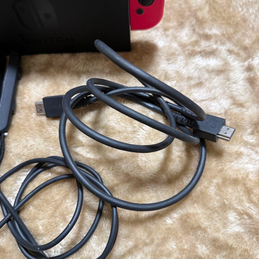 Nintendo Switch 本体 グリーンとピンクのジョイコン