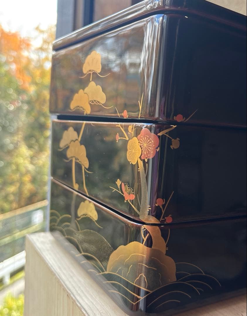 越前塗　重箱 初音　玉峰造　黒地3段　木箱入