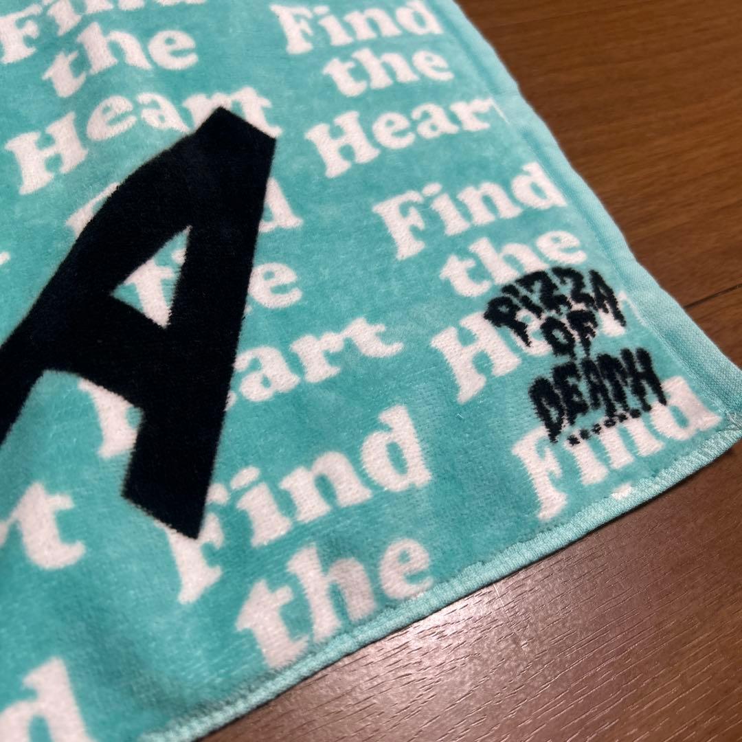 KUZIRA タオル 水色 PIZZA OF DEATHの通販はau PAY マーケット - 輸入