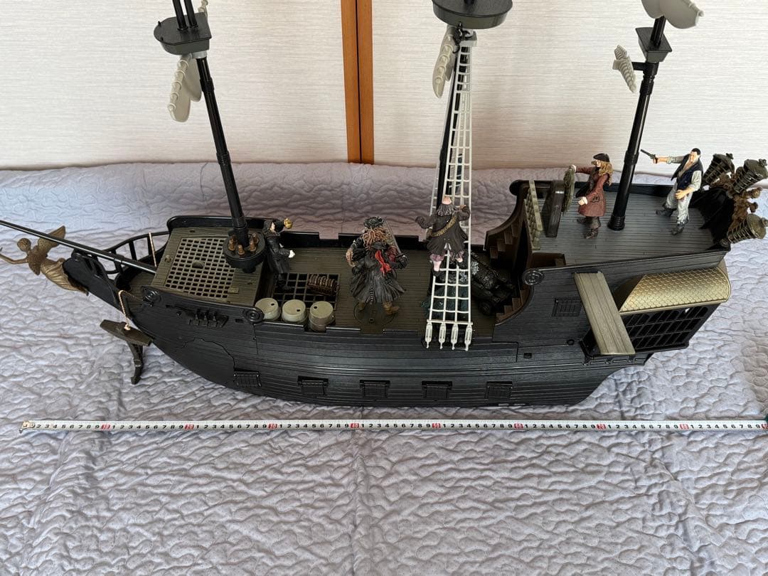 希少！ビックスケール　フィギア　ブラックパール号 パイレーツ・オブ・カリビアン