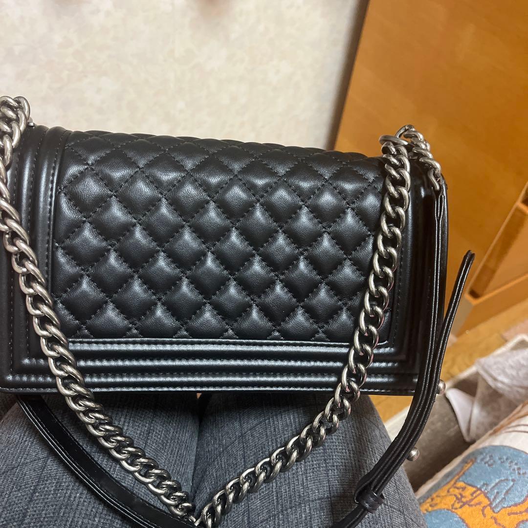 ブラック キルティング ショルダーバッグ