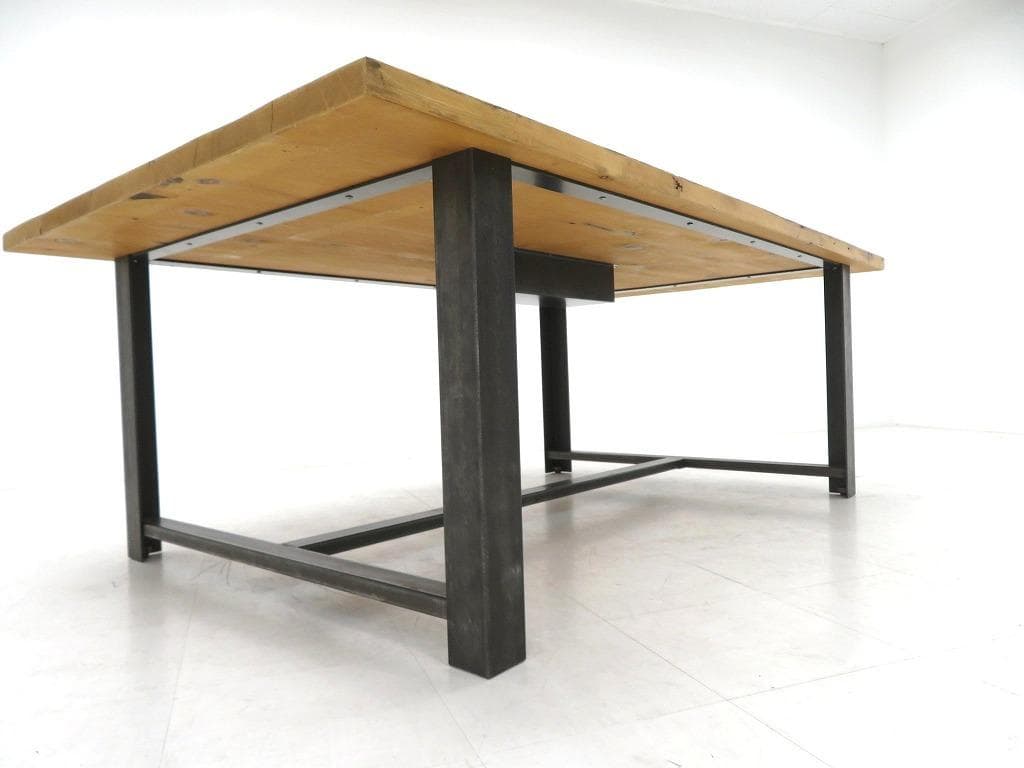 展示品　インダストリアル　無垢材　アイアン　ダイニングテーブル　作業台　カフェ