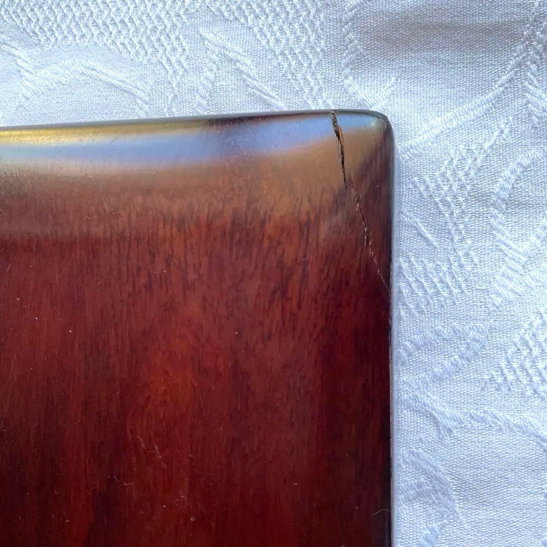 貴重　端渓の大ぶりの　すずり硯　　　　　　鷹の彫刻付き　箱付き