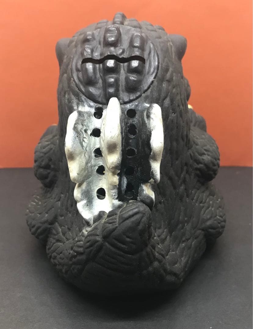 バンプレスト ゴジラ ソフビ フィギュア 貯金箱