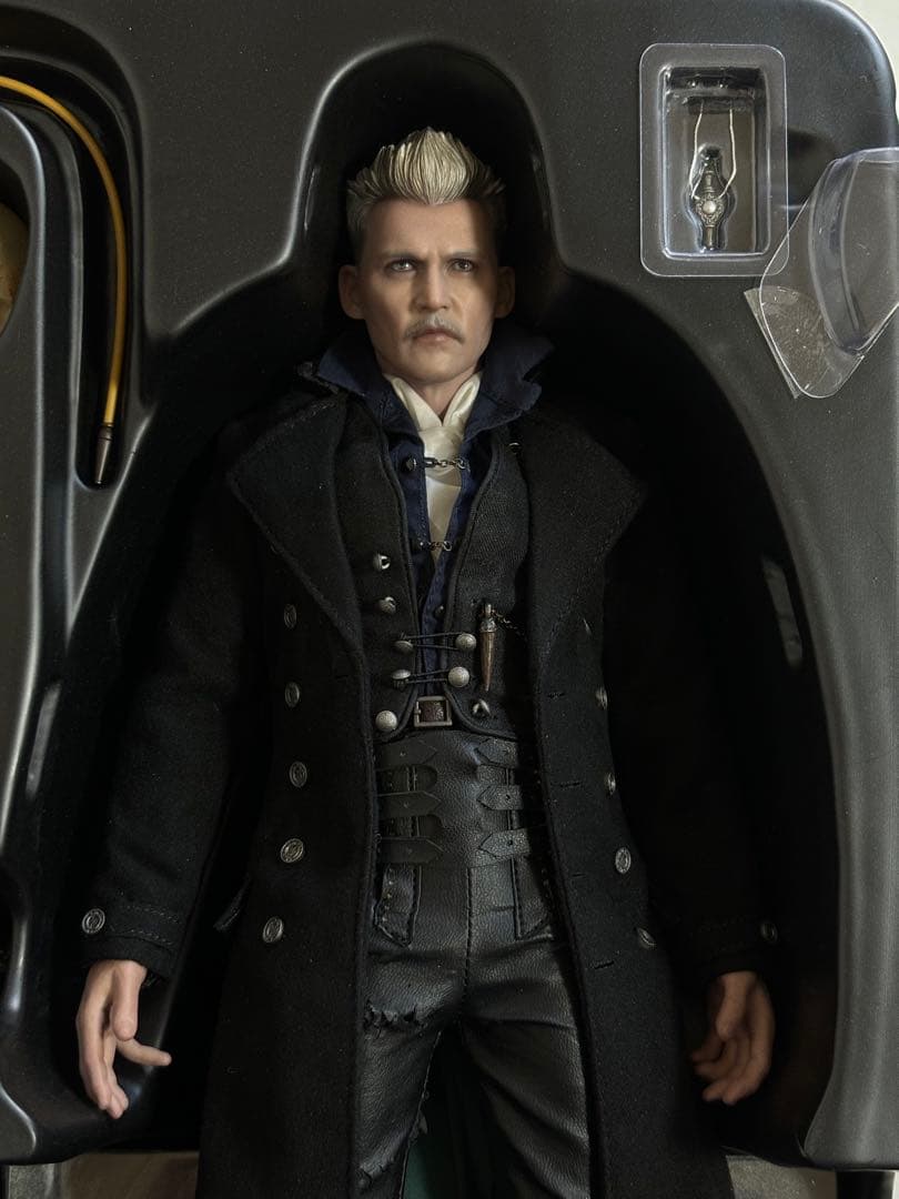 ホットトイズ グリンデルバルド ファンタスティックビースト フィギュア ジョニー