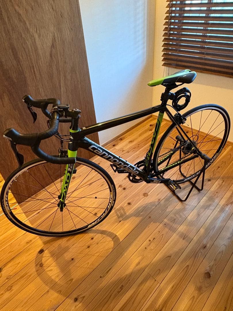 超美品CANNONDALE CAAD12 105 2016年モデル ロードバイク