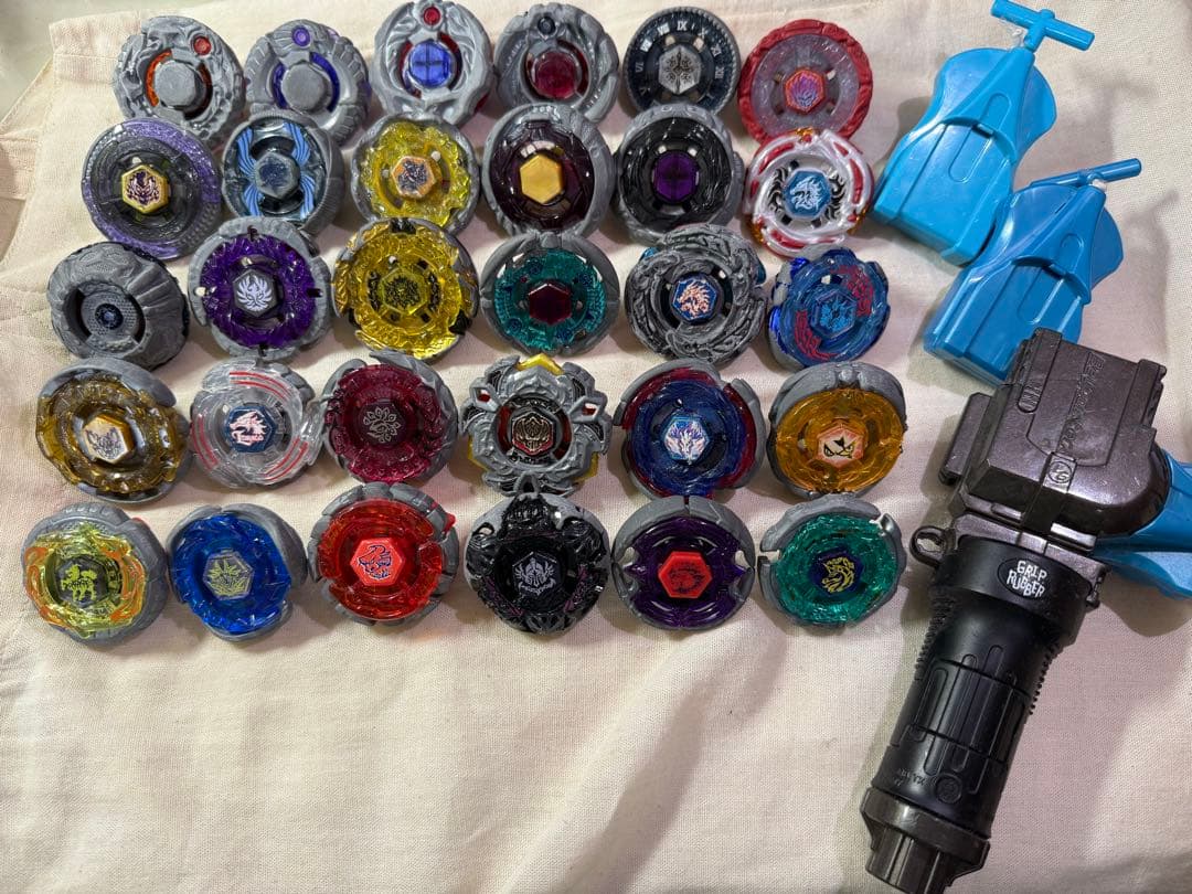 メタルファイトベイブレード まとめ売り 30個 ランチャー付き セット