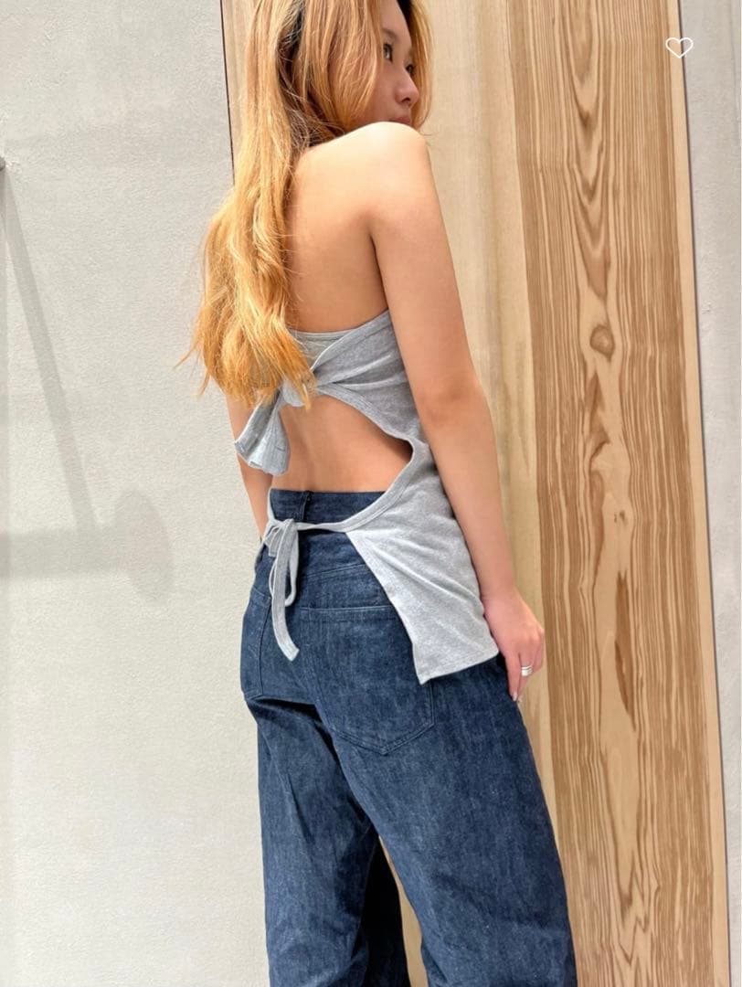 ATTISESSION インナーパット付き バックタイ ホルターネックトップス