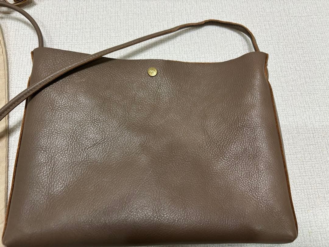 ILBISONTE インビゾルテ ショルダーバッグ