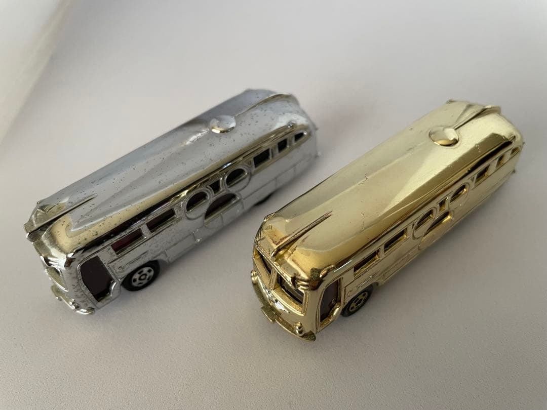 ディズニーリゾートクルーザー　ゴールドシルバー　2個セット