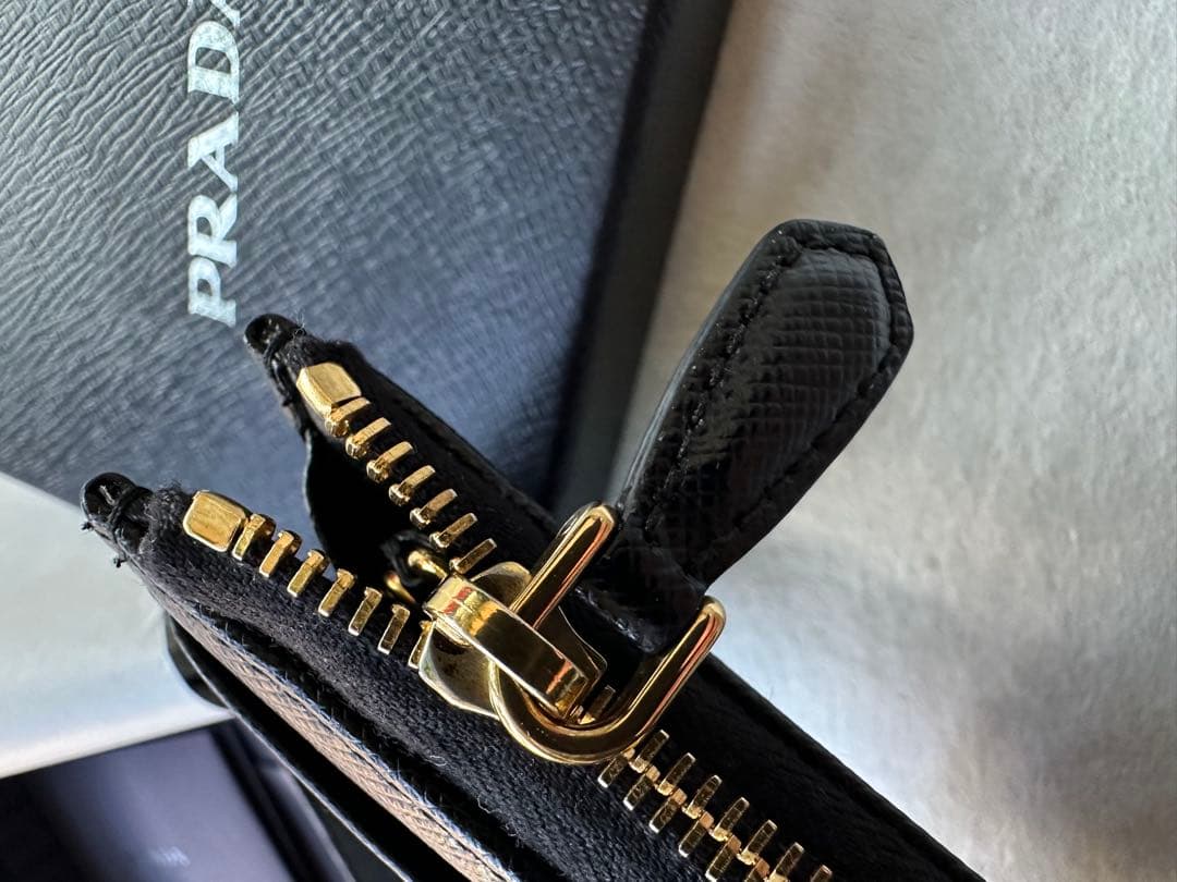 PRADA キーリング付きケース 値下不可