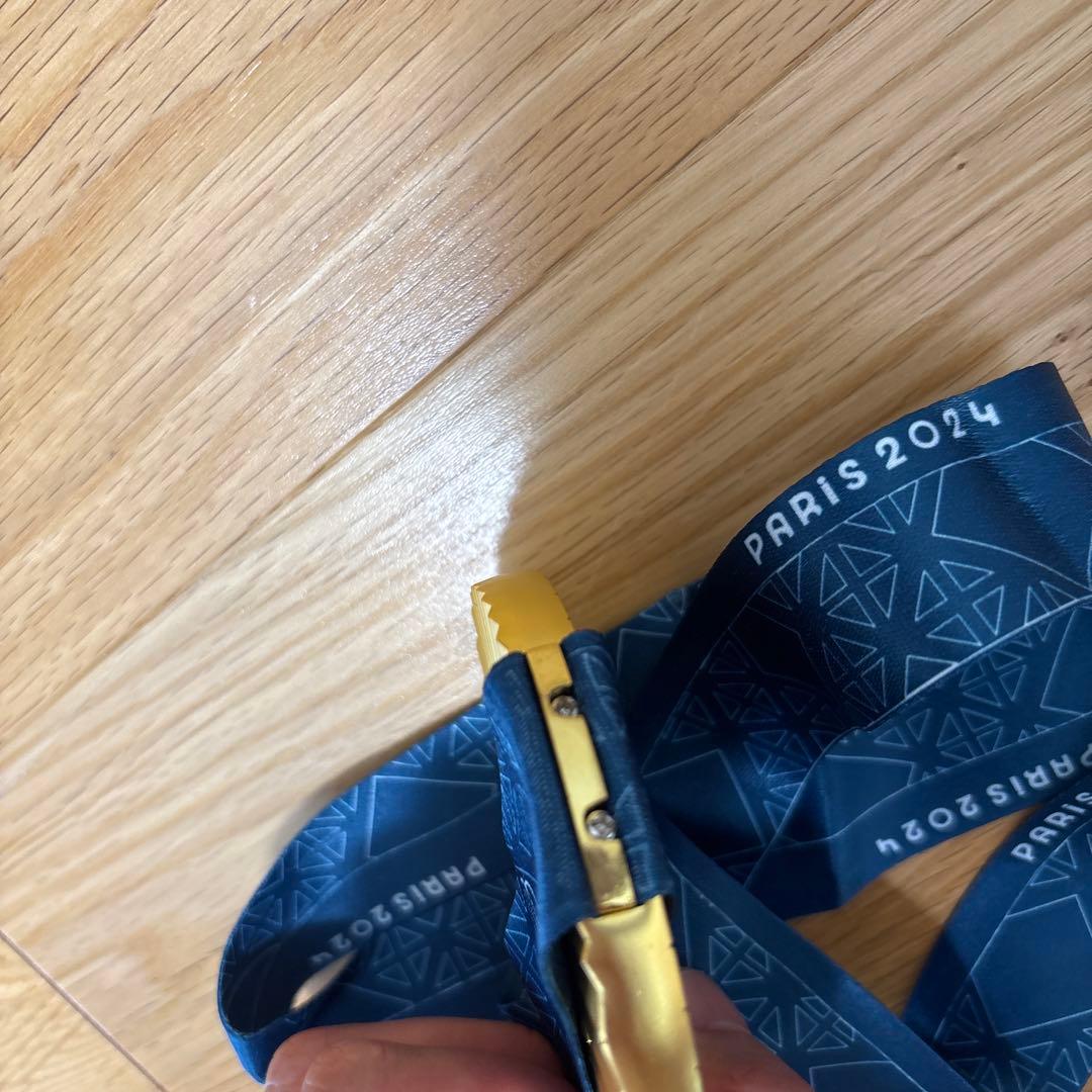 パリ オリンピックの金メダル レプリカ 材質: 亜鉛合金 専用ケース付き