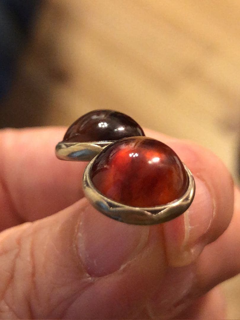 美品♡アガット アンバーピアス【プレーヌ・リュヌ】