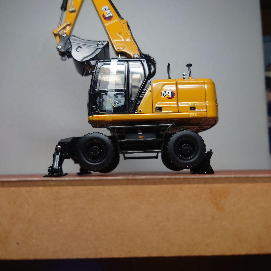CAT M318 WHEELED EXCAVATOR カスタム品 1/50