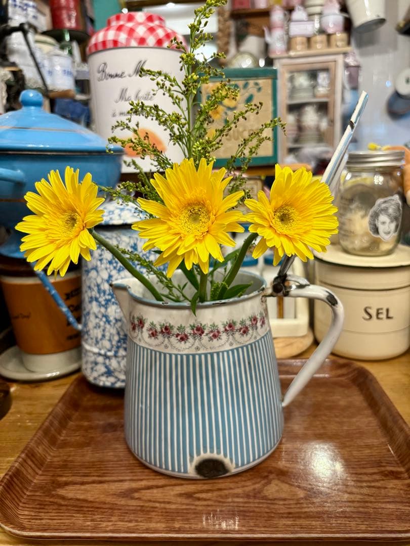 ◇激レア希少品◇アンティークホーローBB社水色ローズガーランド柄♡蓋