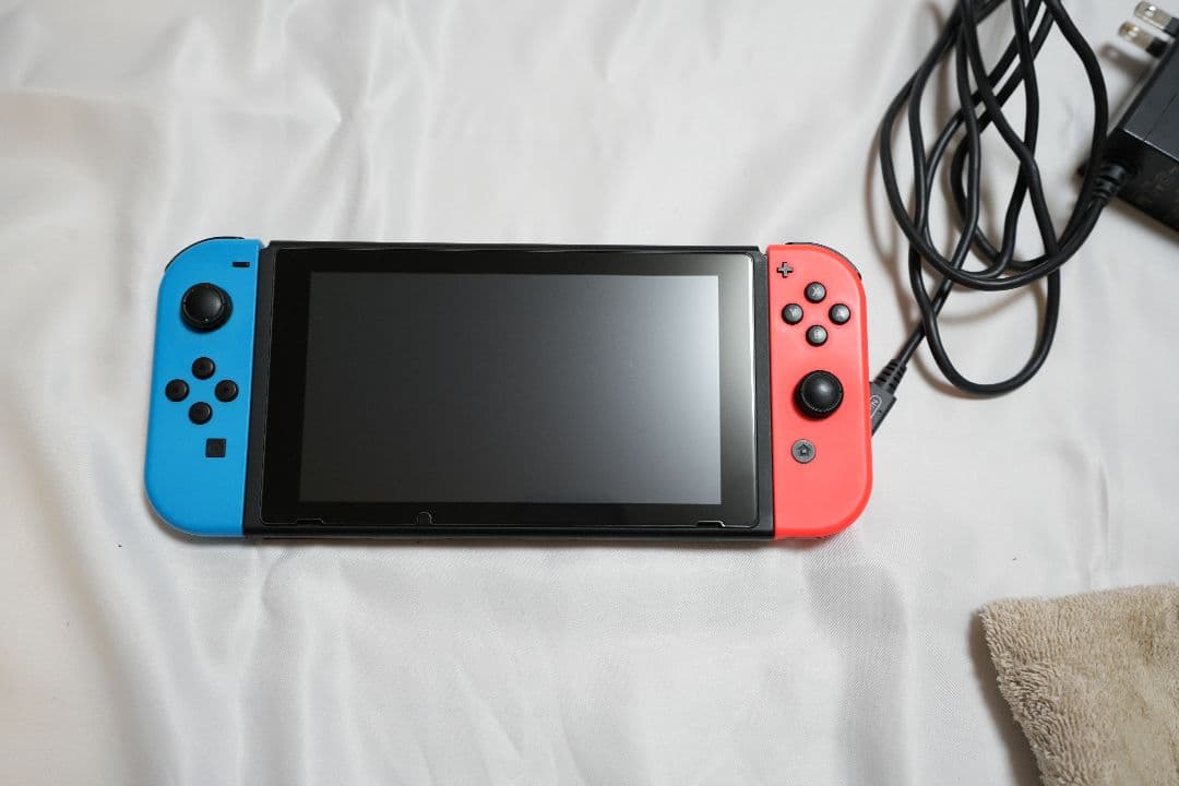 Nintendo Switch 本体 青/赤 Joy-Con ドックなど一式付属