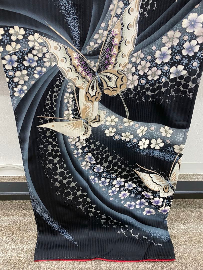 振袖 豪華 銀彩 銀刺繍 蝶 桜 紋意匠 身丈167cm 撥水加工済