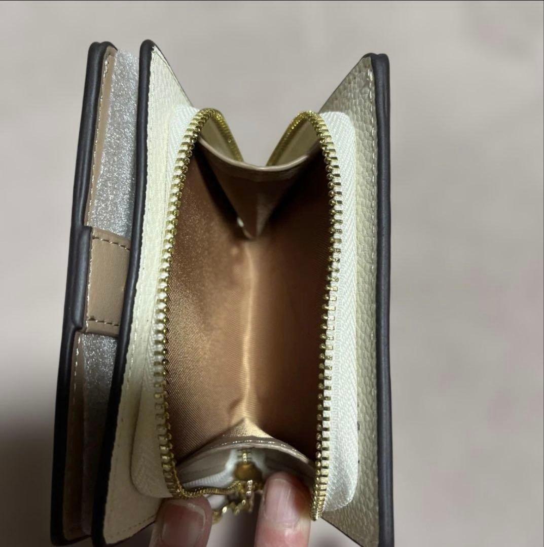 新品未使用　コーチ　COACH 二つ折り財布　猫イラスト