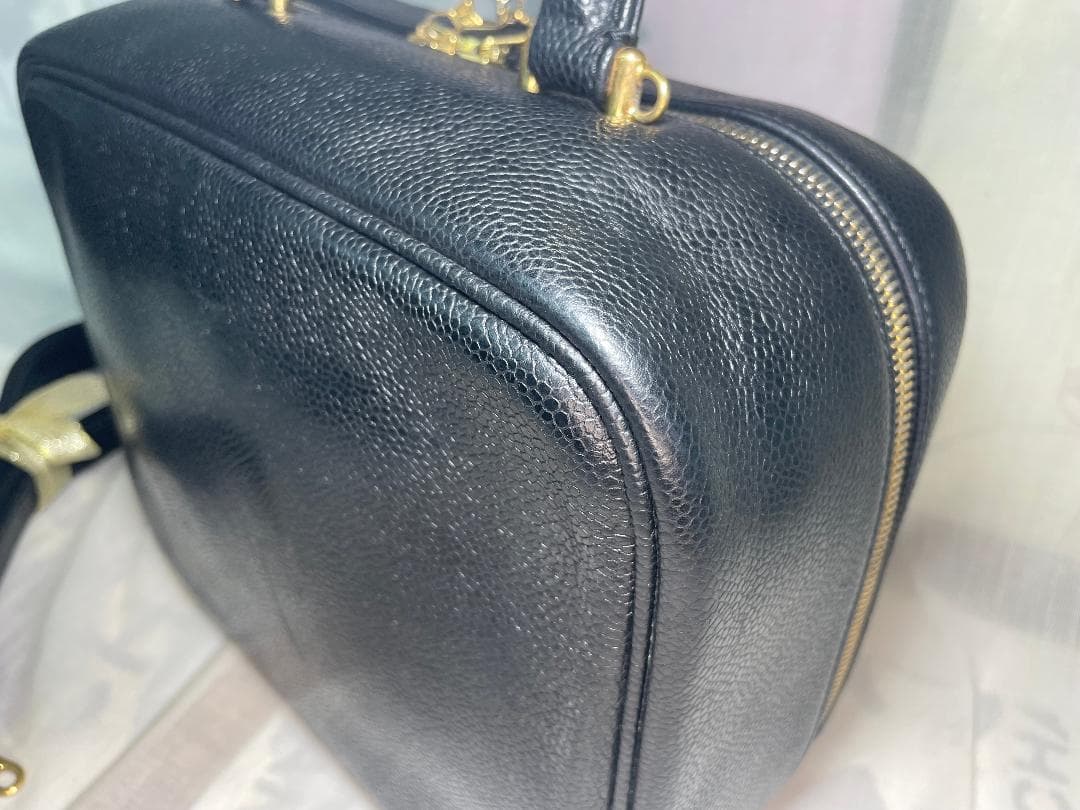 CHANEL シャネル　バニティ　キャビアスキン　ショルダー　メイク　CC　61