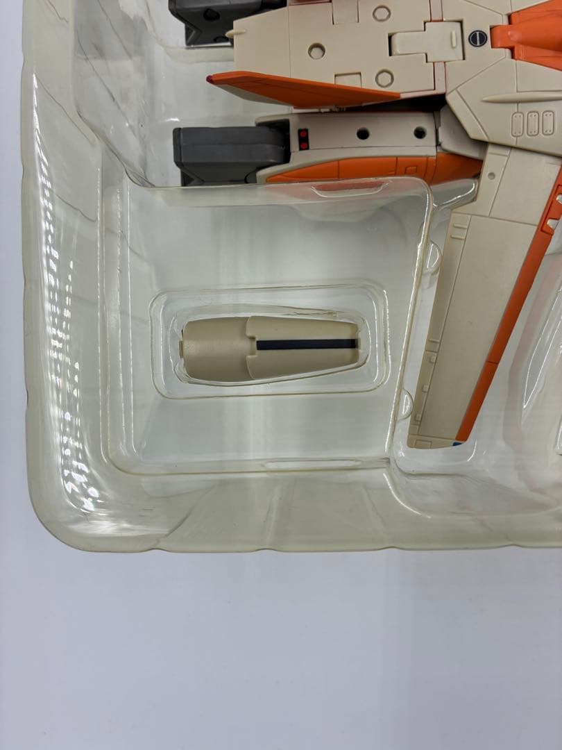 マクロス 1/60 完全変形 VF-1D バルキリー フィギュア