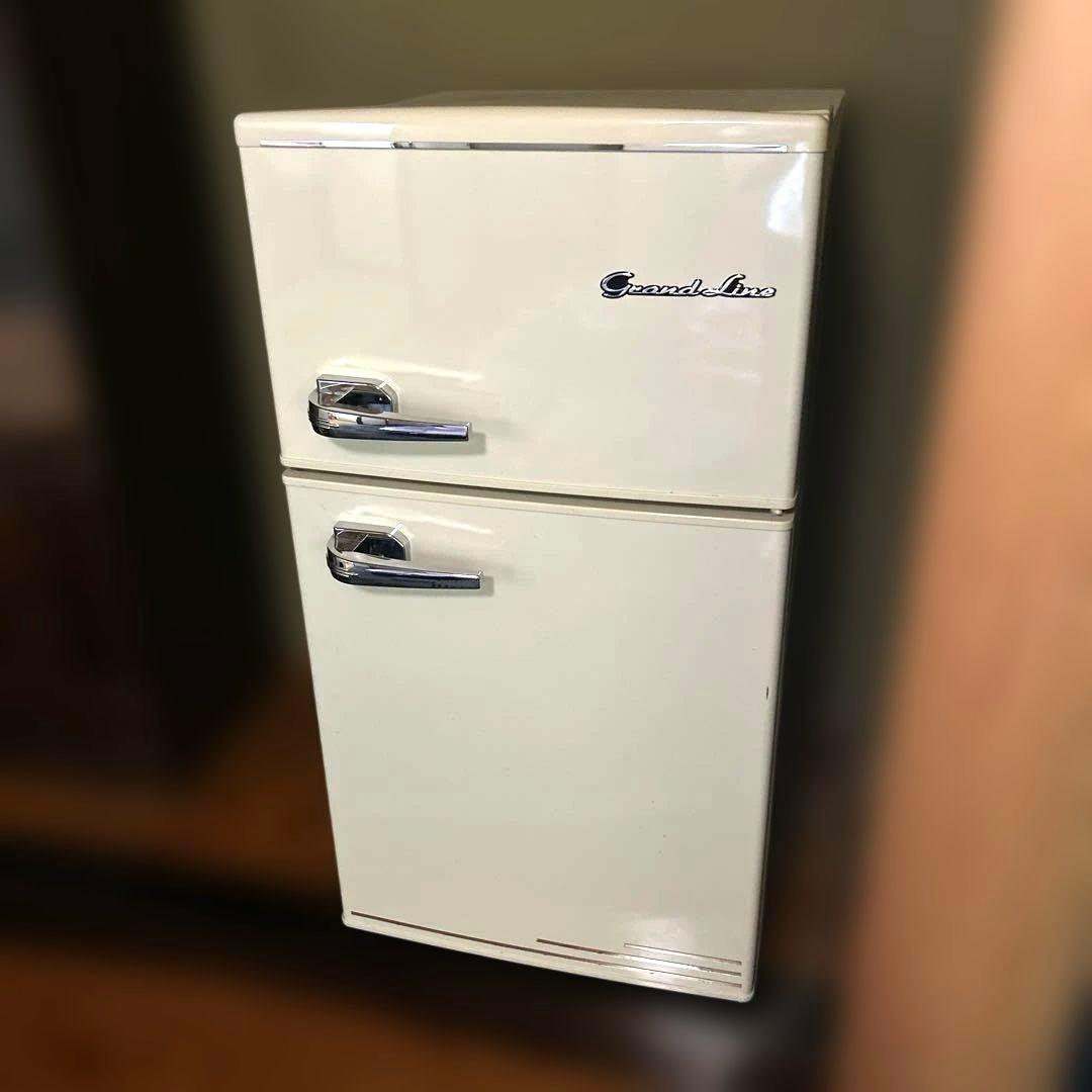 レトロデザインGrand Line ホワイト冷蔵庫 2ドア 2019年製