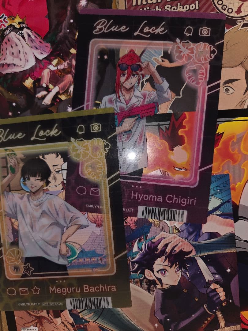 アニメグッス　大量まとめ売り　紙類・薄物・カード・シール約７００点以上