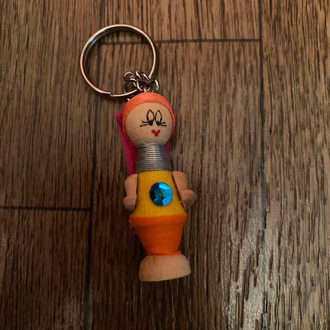 レトロ】 お土産 民芸品 人形 キーホルダー チボリ公園 首長族 - メルカリ