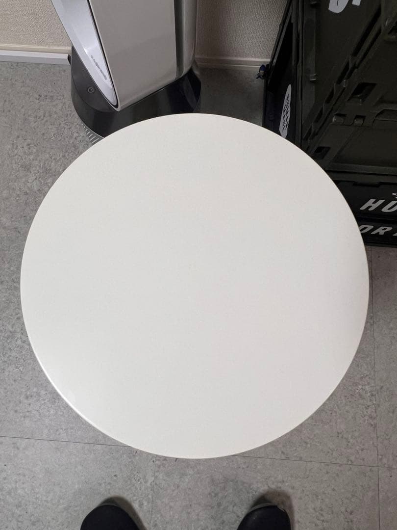 IDÉE サイドテーブルホワイトWALLABY SIDE TABLE White