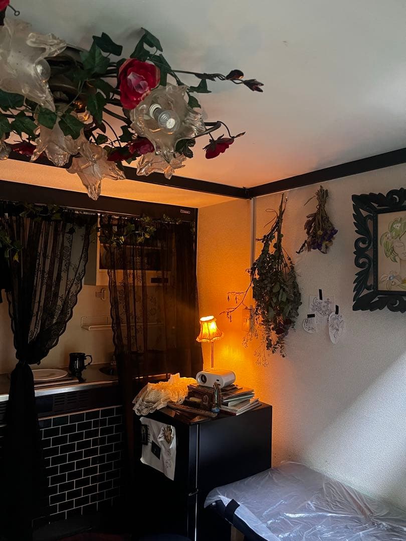 アンティーク　花の形状 シャンデリア 7灯