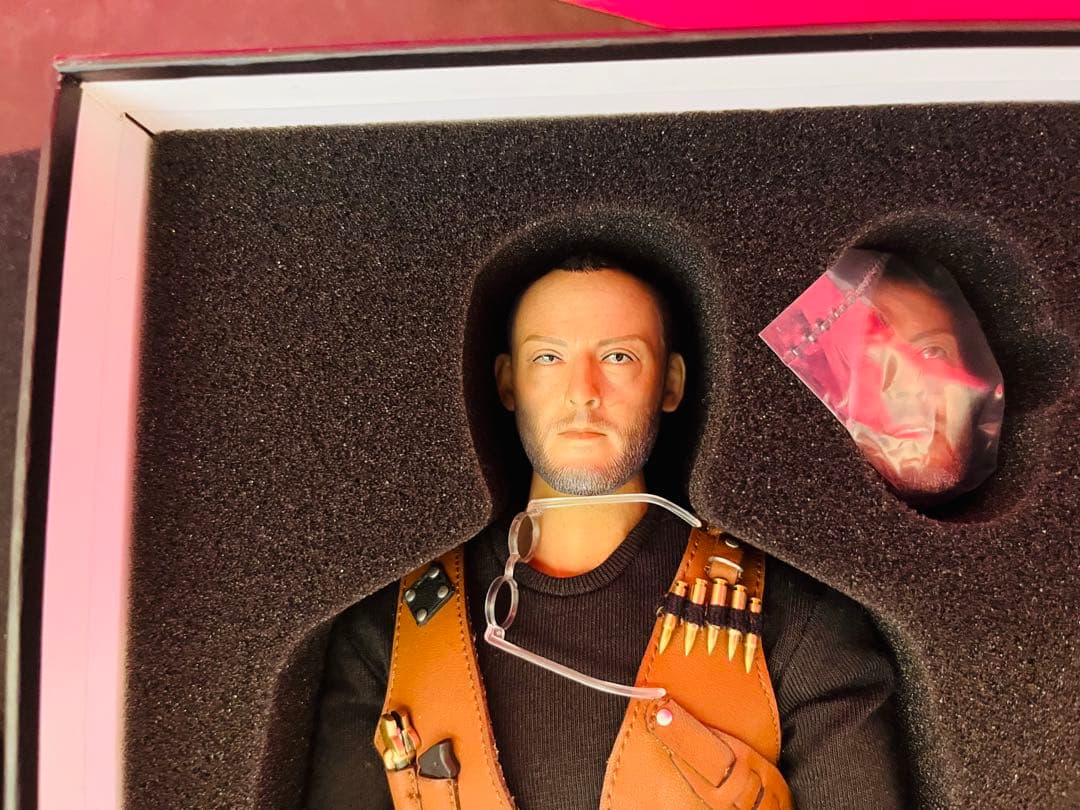 LEON レオン　ジャン・レノ　1/6スケールフィギュア