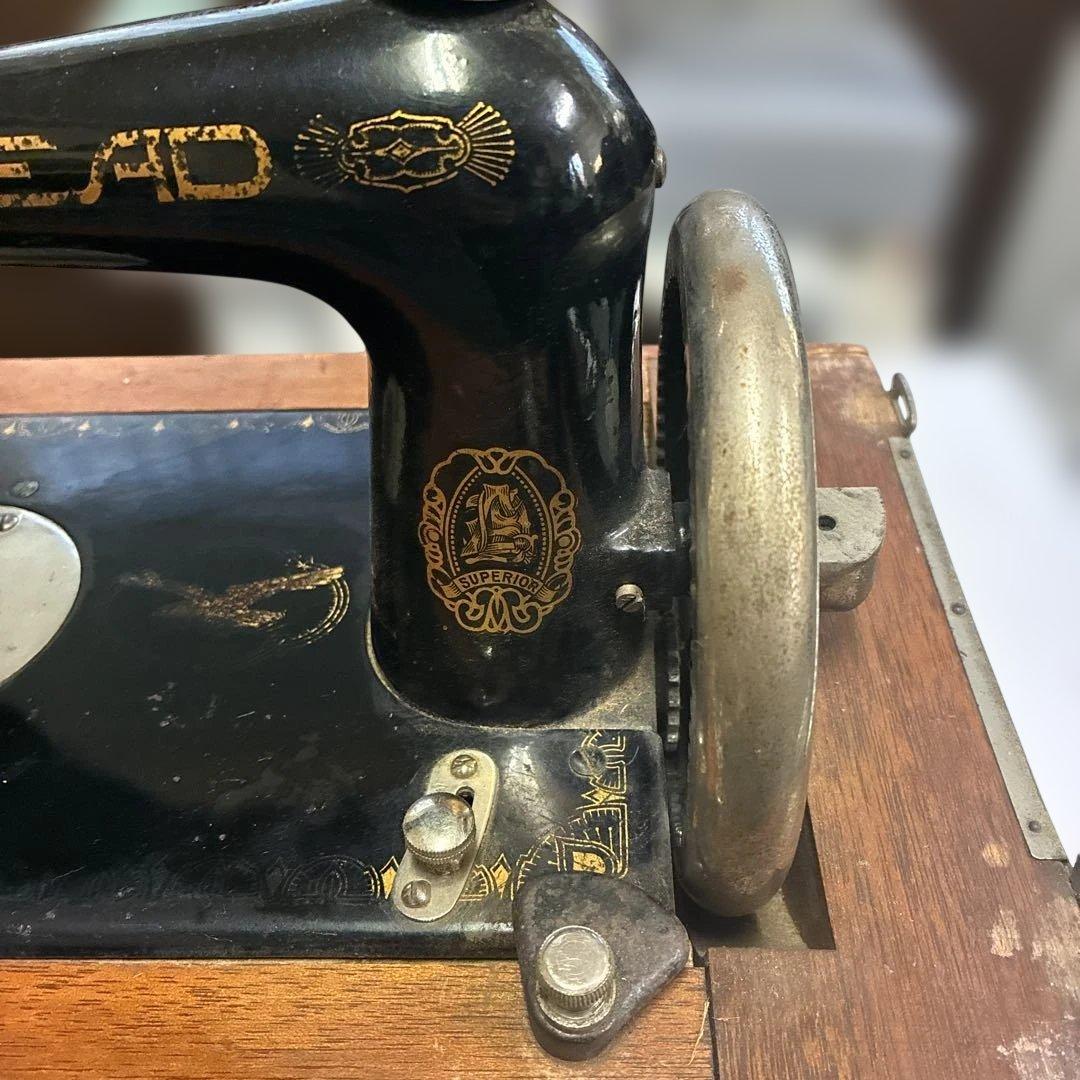 アンティークLEAD ミシン 木製ケース付き - メルカリ