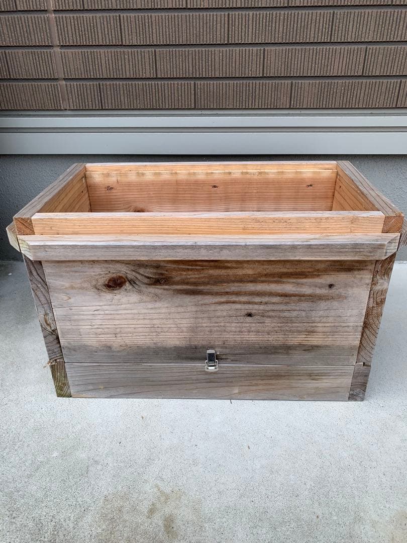 ミツバチ　巣箱　巣枠付き　雨晒し済み