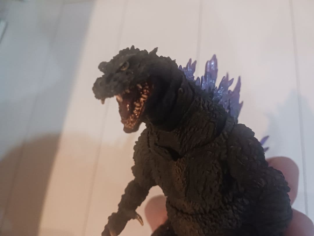 【中古・開封済】S.H.MonsterArts ゴジラ 2000 ミレニアム