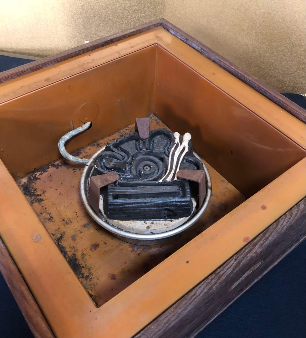 《R》茶道具 置炉 コード穴付 野々田式炭型電熱器付 1f