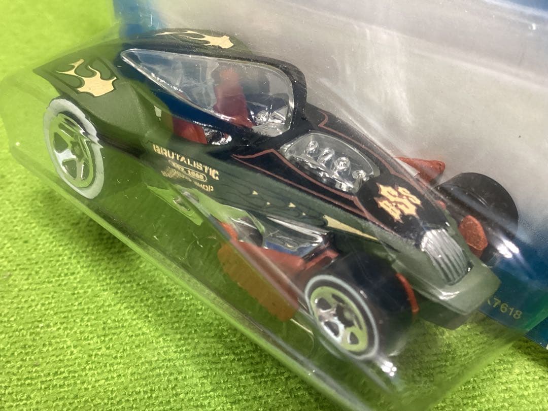ホットウィール TREASURE HUNTS 新品 Brutalistic