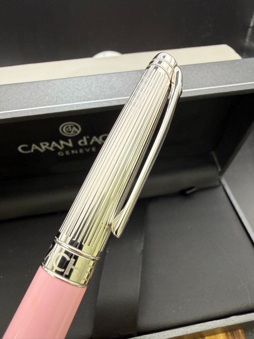 Caran d'Ache ボールペン レマン バイカラーローズ