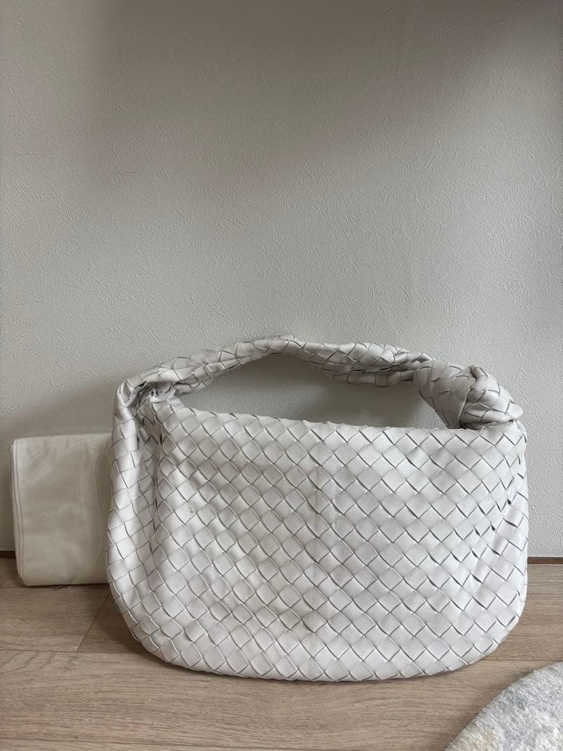 【正規品】Bottega Veneta ボッテガヴェネタ　スモールジョディ　白