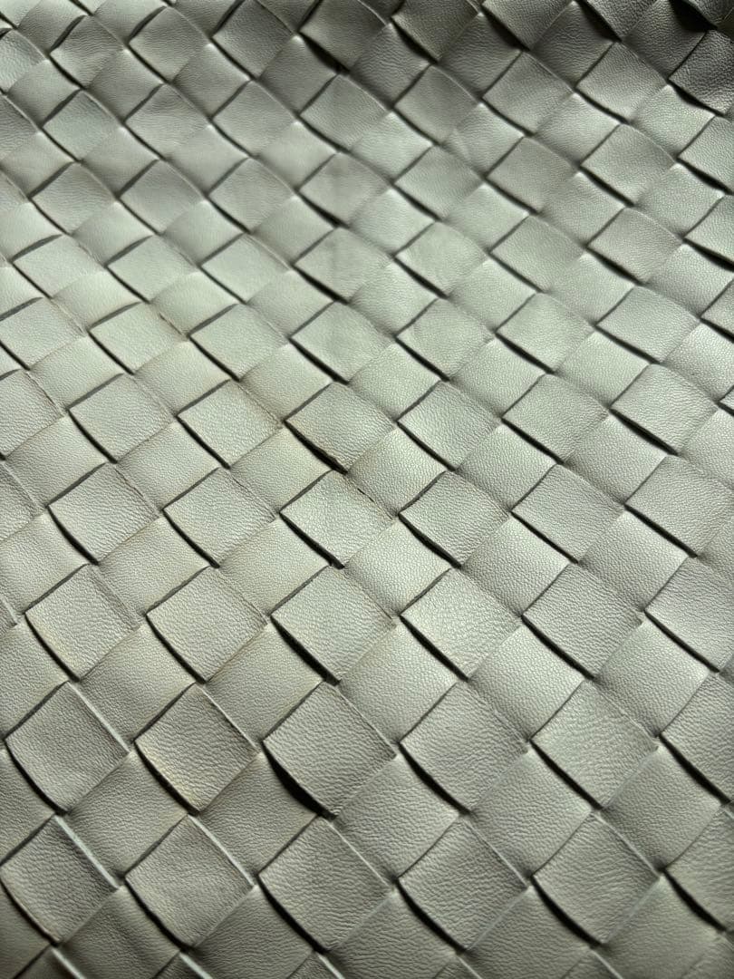 【正規品】Bottega Veneta ボッテガヴェネタ　スモールジョディ　白