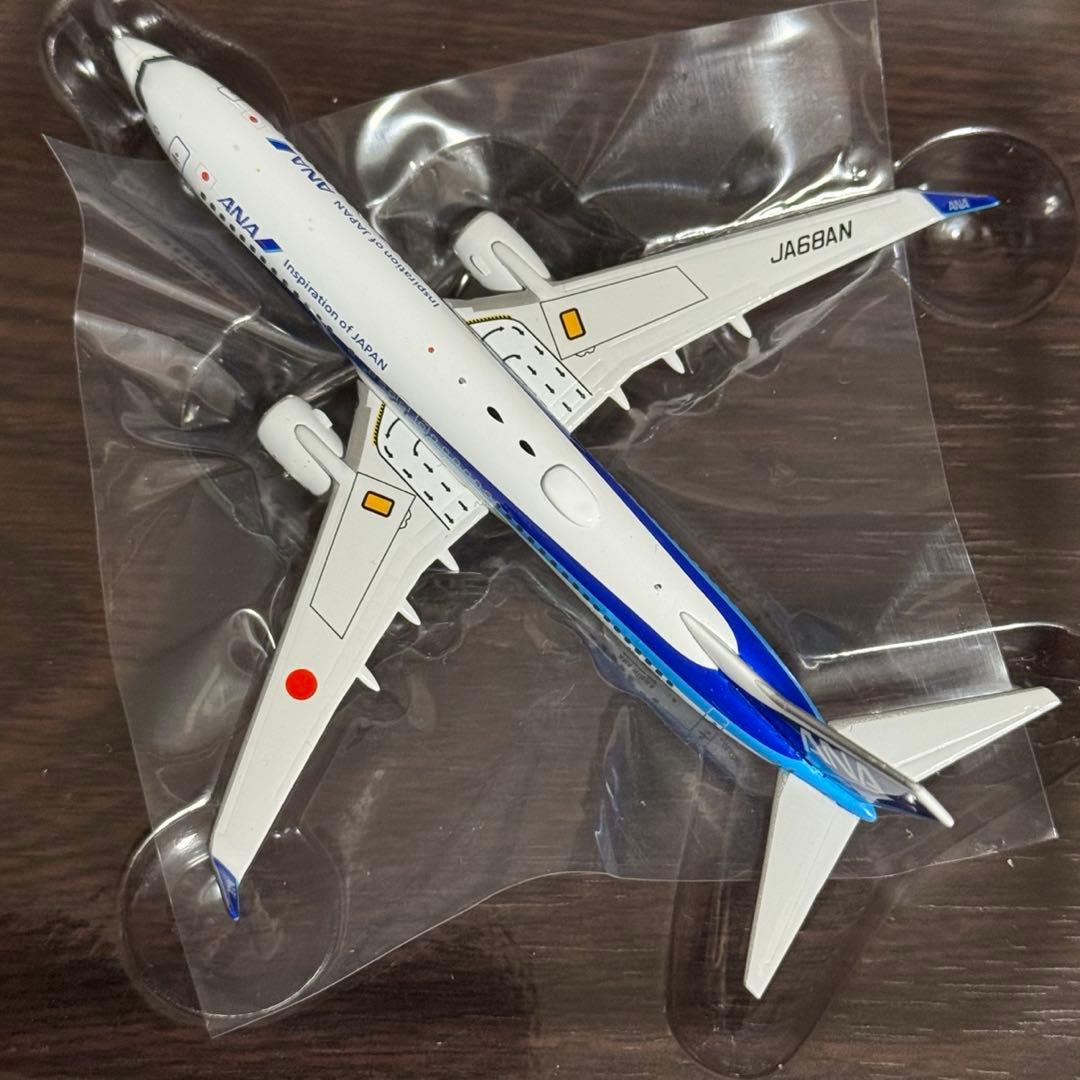 く*ン様 AeroPolaris ANA WINGS B737-800 JA68