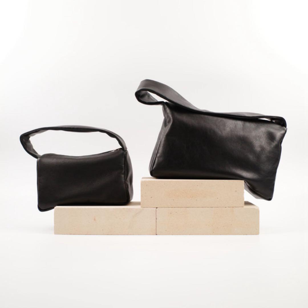 KEESE レザーハンドバッグ トートバッグ Mサイズ レディース ブラック 黒