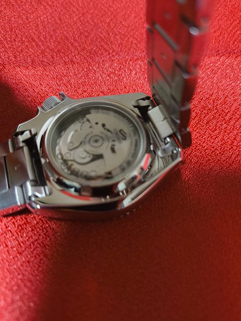 SEIKO/セイコー ５スポーツ 自動巻き デイデイト 裏スケ ウォッチ/腕時計